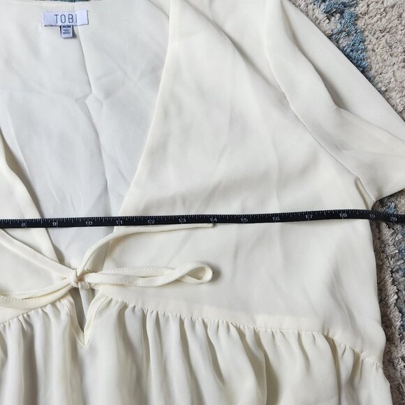 Tobi White Boho Babydoll Tie Front Blouse || Size M || EUC - Picture 11 of 13